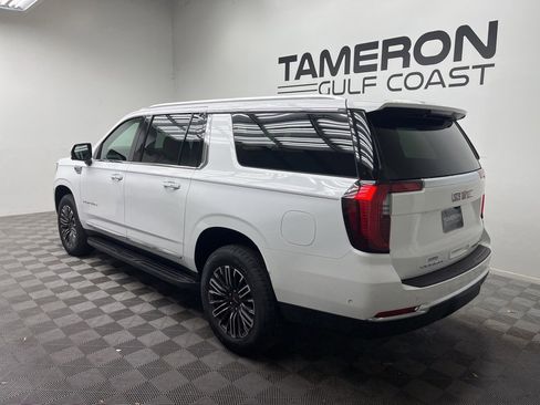 New 2025 GMC Yukon XL Elevation image 3