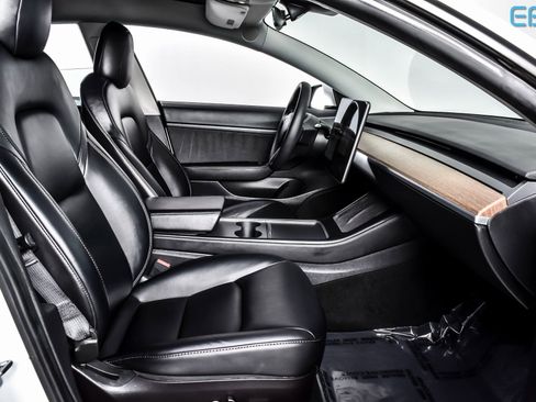 Used 2021 Tesla Model 3 Standard Range Plus image 22