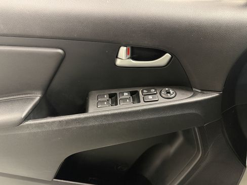 Used 2016 Kia Sportage LX image 15