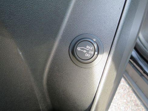 Used 2021 Chevrolet Equinox LT image 7