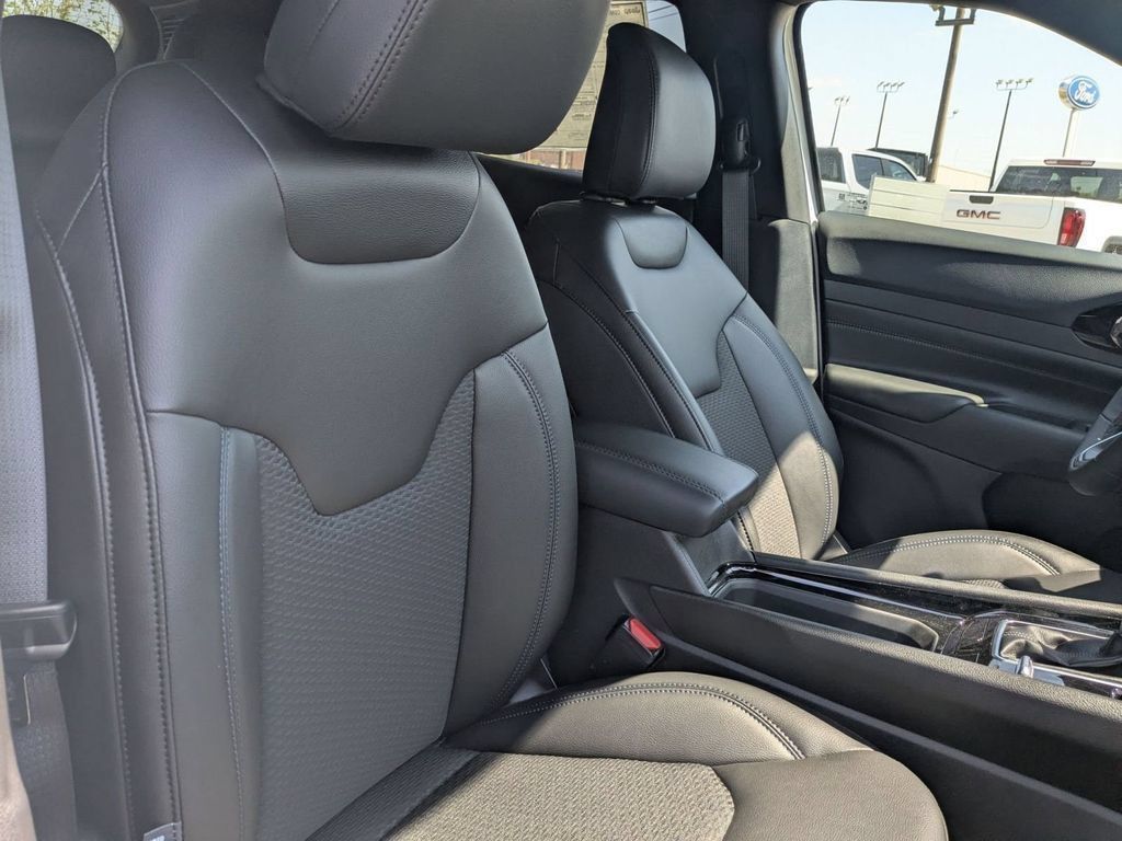 New 2026 Jeep Compass Latitude AWD/4WD image 36