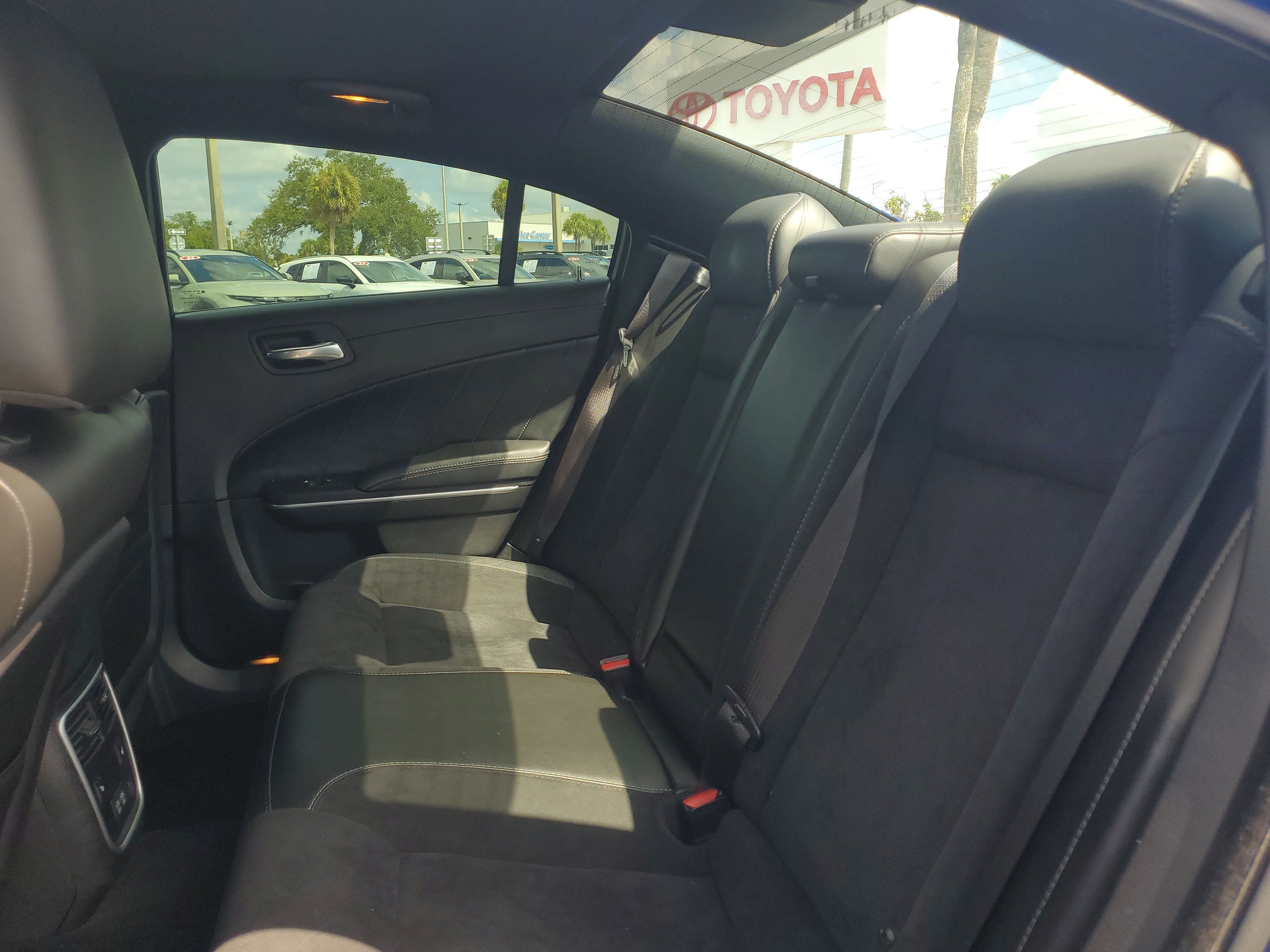 Used 2021 Dodge Charger R/T w/ Plus Group RWD image 15