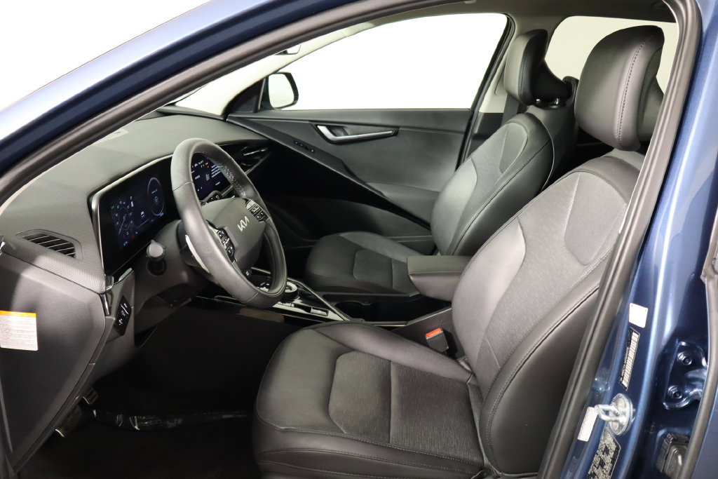Used 2023 Kia Niro Wave FWD image 14