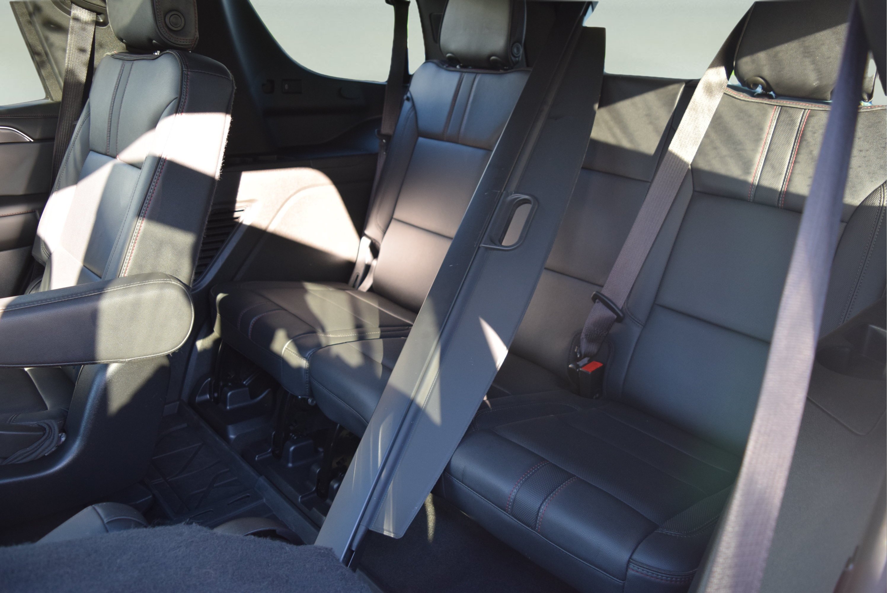 Used 2022 Chevrolet Tahoe RST w/ Sport Performance Package AWD/4WD image 12