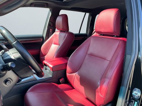 Used 2023 Lexus GX 460 Luxury w/ Sport Design Package image 10