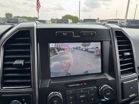 Used 2018 Ford F150 XLT w/ Equipment Group 302A Luxury AWD/4WD image 23