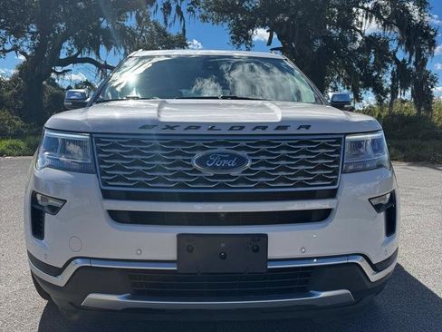 Used 2018 Ford Explorer Platinum image 8