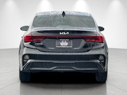 Used 2023 Kia Forte LXS FWD image 5