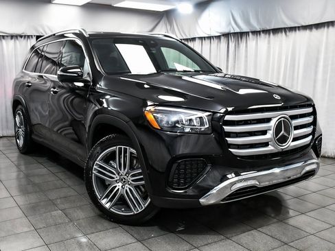 Used 2025 Mercedes-Benz GLS 450 GLS 450 image 3