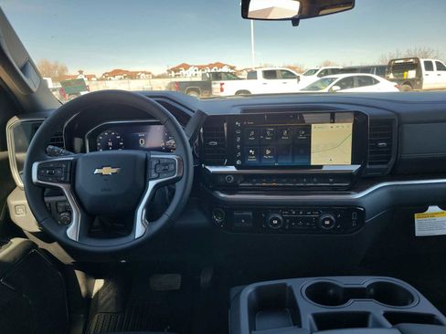 New 2026 Chevrolet Silverado 1500 LT w/ Z71 Off-Road Package AWD/4WD image 14