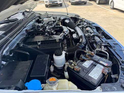 Used 2018 Nissan Frontier S image 16