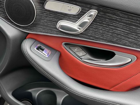 Used 2022 Mercedes-Benz GLC 300 4MATIC w/ AMG Line image 46