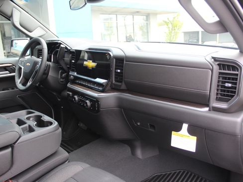 New 2026 Chevrolet Silverado 1500 LT AWD/4WD image 14