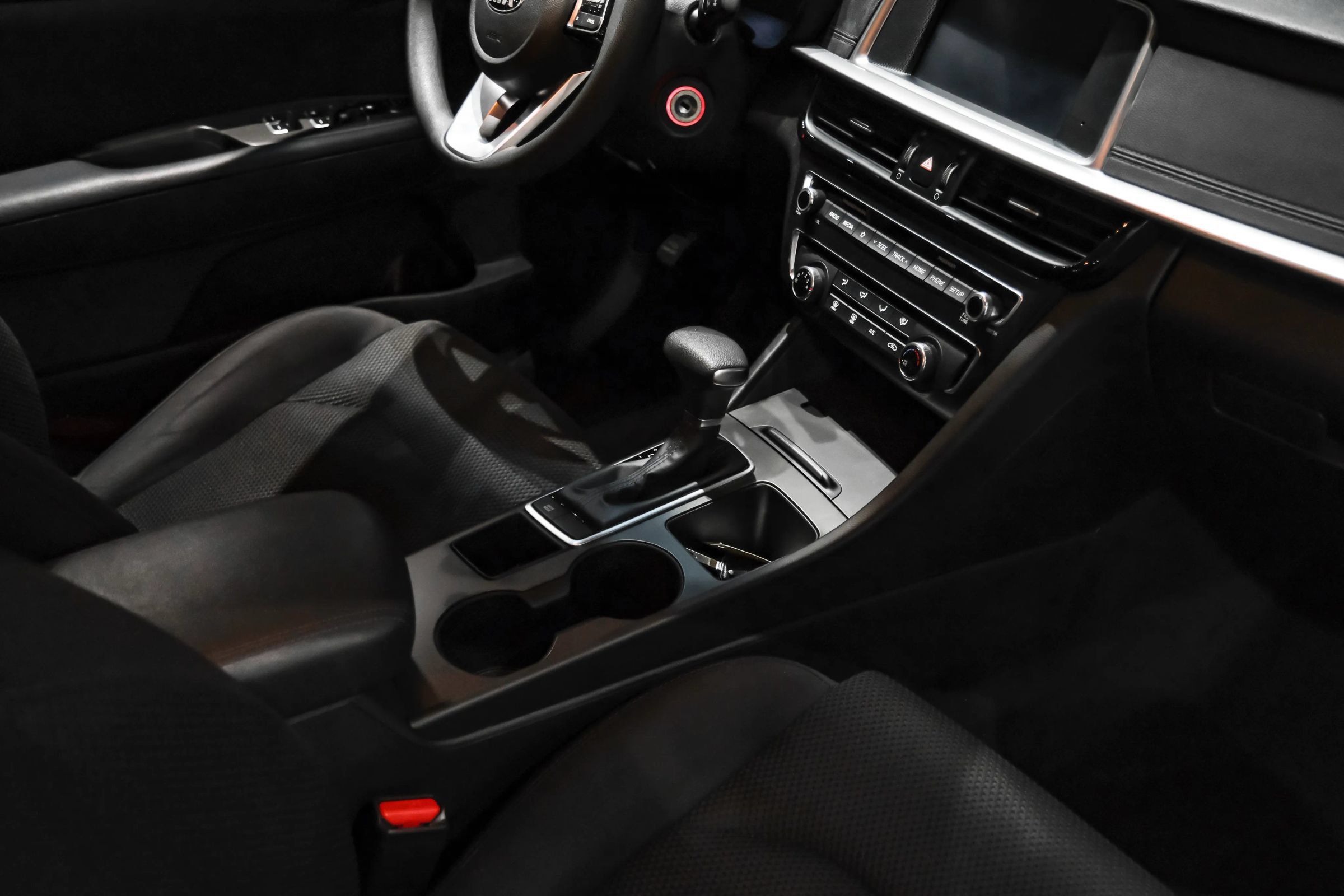Used 2019 Kia Optima LX FWD image 19