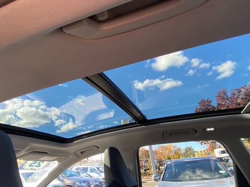 Used 2025 Audi Q6 e-tron Premium Plus w/ Premium Plus image 21