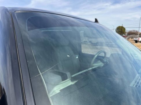 Used 2009 Chevrolet Suburban LT w/ Luxury Package image 32