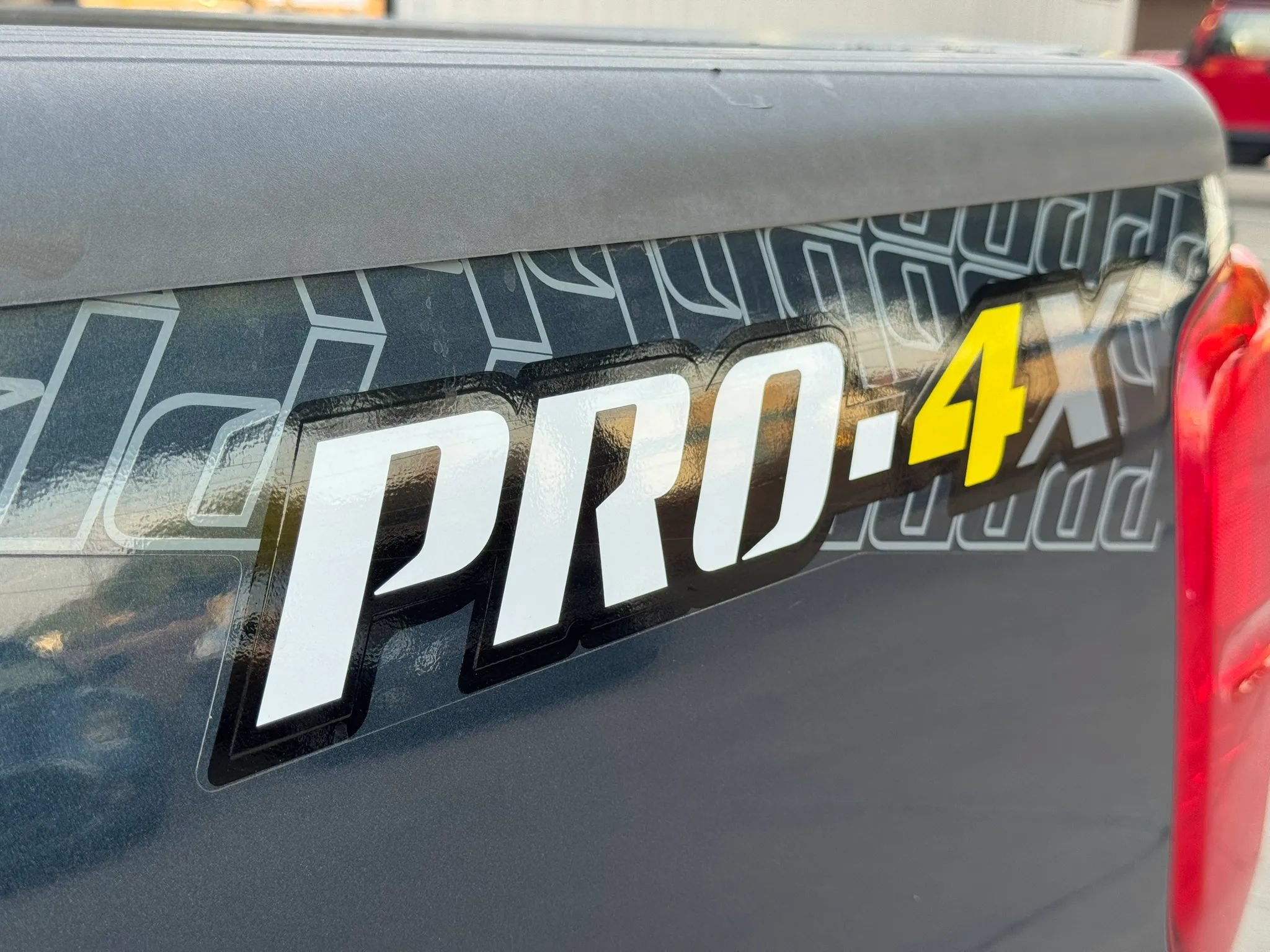 Used 2018 Nissan Frontier PRO-4X AWD/4WD image 43