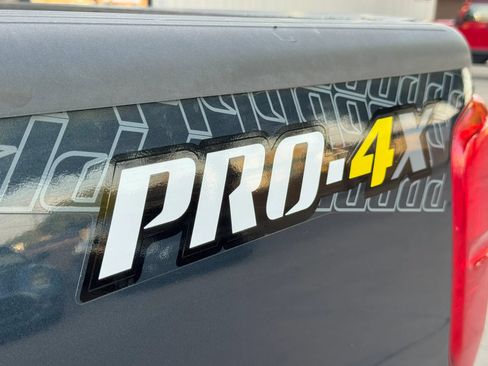 Used 2018 Nissan Frontier PRO-4X AWD/4WD image 43