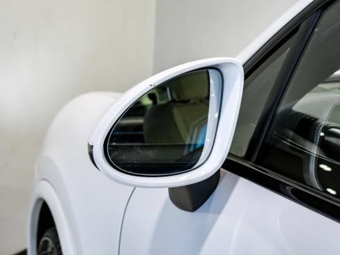 Used 2017 Porsche Cayenne AWD/4WD image 62