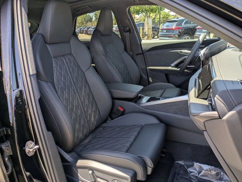 New 2026 Audi SQ5 Premium Plus AWD/4WD image 10