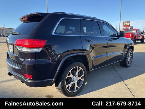 Used 2018 Jeep Grand Cherokee Limited image 20