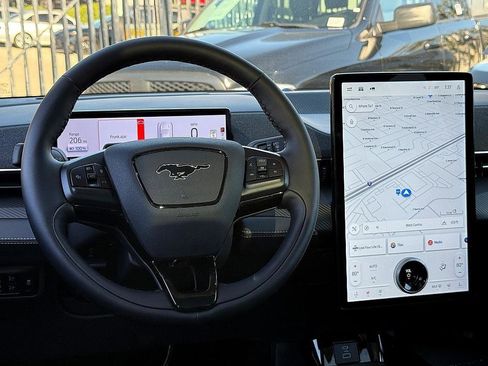 Used 2024 Ford Mustang Mach-E Premium image 29