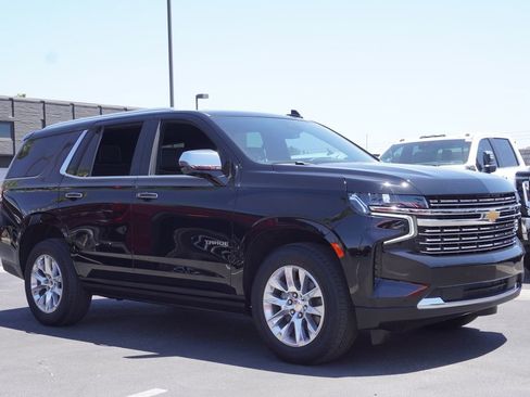 Used 2023 Chevrolet Tahoe Premier AWD/4WD image 4