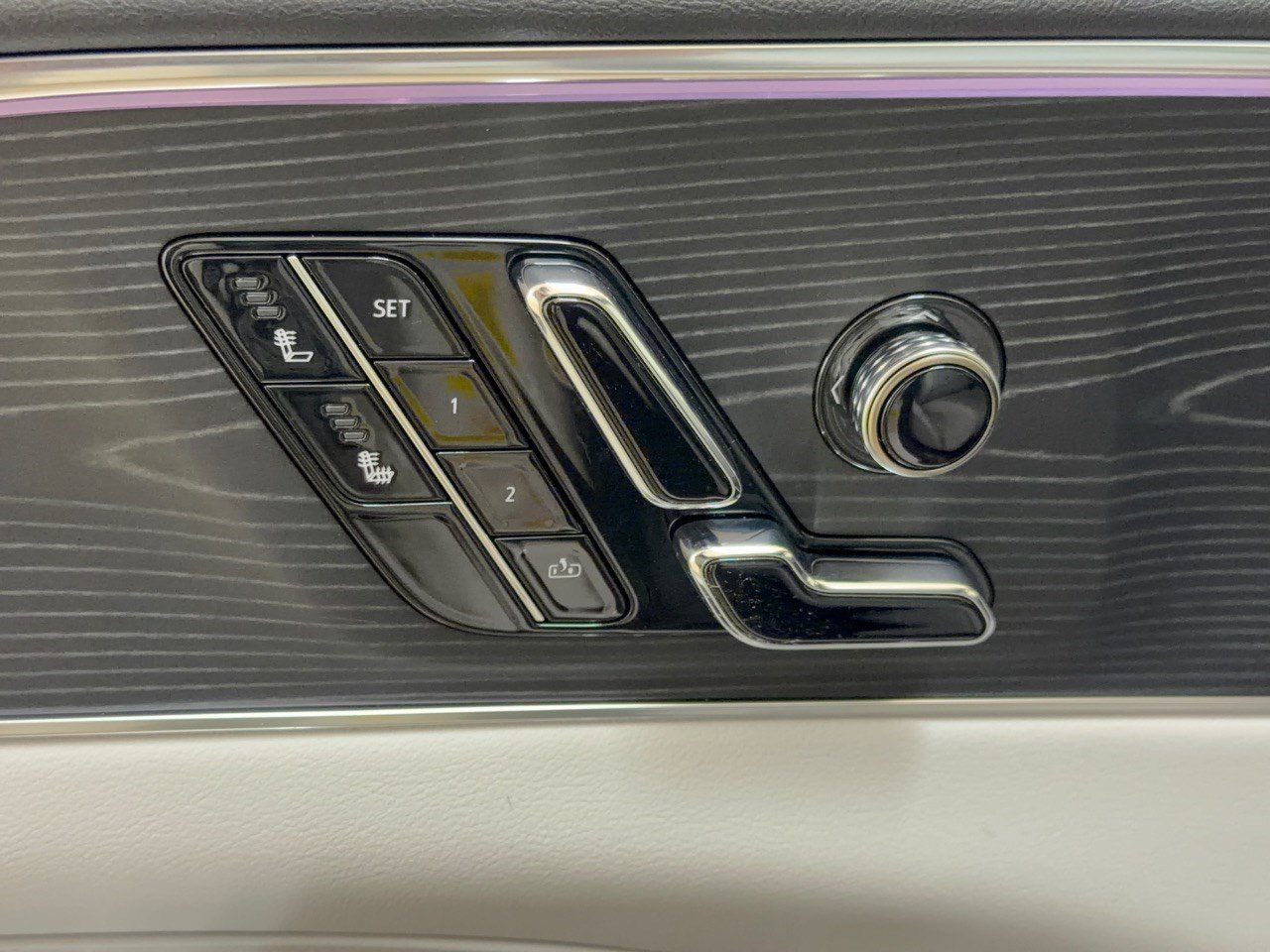 Certified 2024 Cadillac Lyriq Sport w/ LPO, Floor Liner Package AWD/4WD image 16