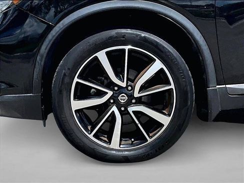 Used 2020 Nissan Rogue SL w/ Premium Package AWD/4WD image 10
