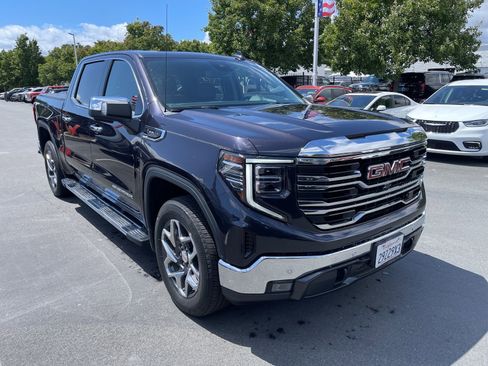 Used 2024 GMC Sierra 1500 SLT w/ SLT Premium Plus Package AWD/4WD image 1