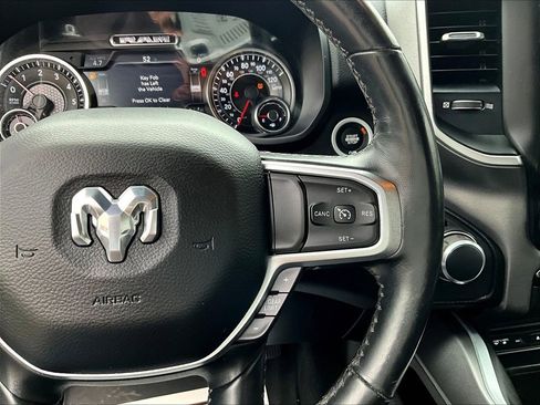 Used 2019 RAM 1500 Big Horn AWD/4WD image 16