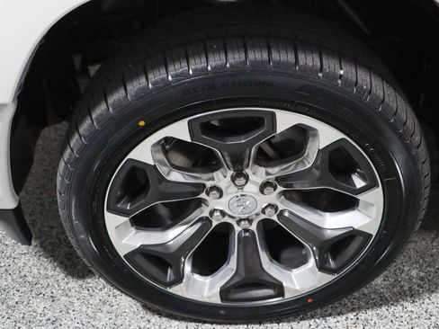 Used 2021 RAM 1500 Limited AWD/4WD image 11