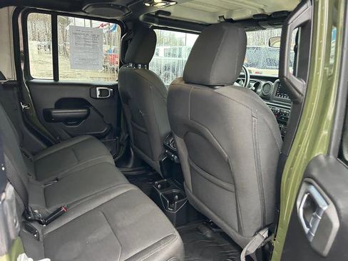 Used 2021 Jeep Gladiator Willys image 21