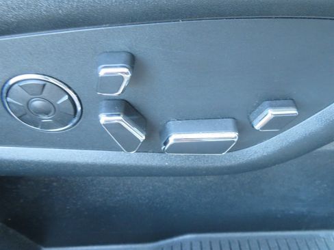 Used 2017 Lincoln MKX Reserve w/ Driver Assistance Package image 39