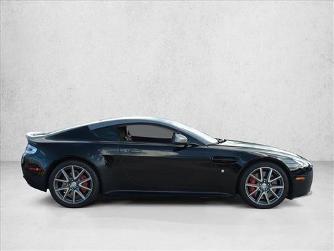 Used 2015 Aston Martin V8 Vantage GT RWD image 4