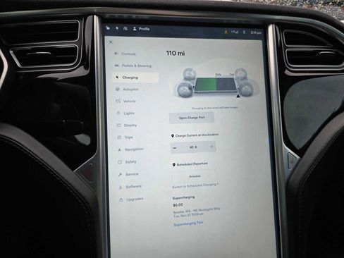 Used 2015 Tesla Model S 70D image 30