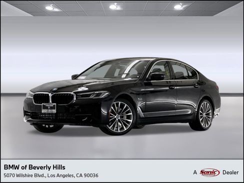 Used 2023 BMW 530e w/ Convenience Package image 1