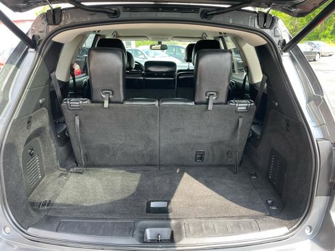 Used 2019 Nissan Pathfinder SL AWD/4WD image 7