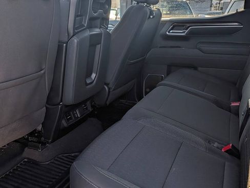 Used 2025 Chevrolet Silverado 1500 LT AWD/4WD image 32
