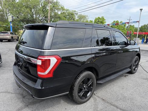 Used 2020 Ford Expedition XLT w/ Black Accent Package AWD/4WD image 5