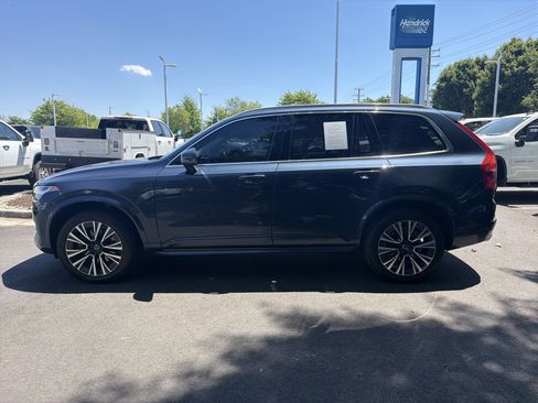 Used 2020 Volvo XC90 T5 Momentum w/ Protection Package Premier FWD image 7
