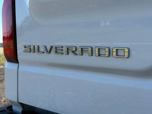 Used 2023 Chevrolet Silverado 1500 RST RWD image 10