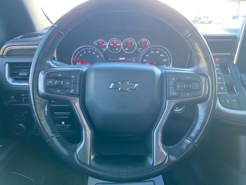 Used 2021 Chevrolet Suburban RST w/ Luxury Package image 15