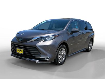 Used 2021 Toyota Sienna XLE