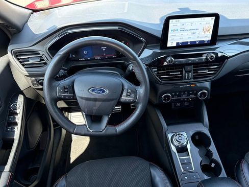 Used 2024 Ford Escape ST-Line image 23