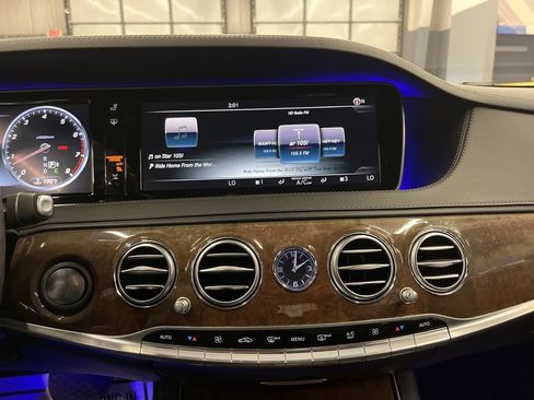 Used 2016 Mercedes-Benz S 550 4MATIC Sedan image 21