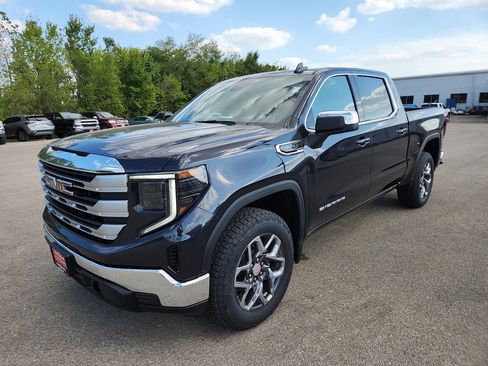 New 2026 GMC Sierra 1500 SLE image 4