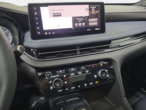 Certified 2026 INFINITI QX60 Sport w/ Dark Cargo Package AWD/4WD image 17