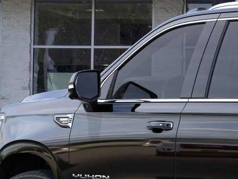 New 2026 GMC Yukon XL Elevation image 12