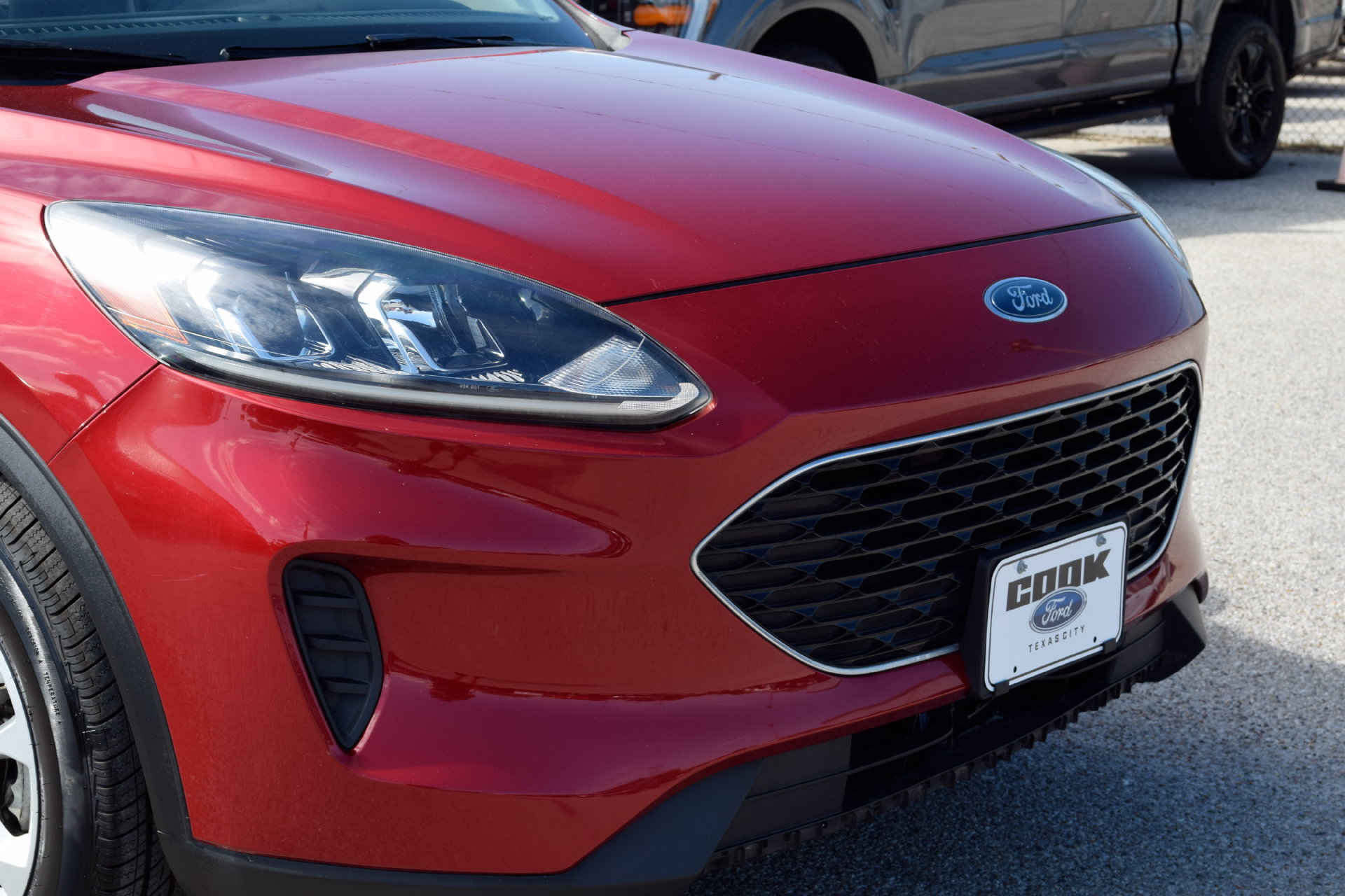 Used 2020 Ford Escape SE FWD image 24